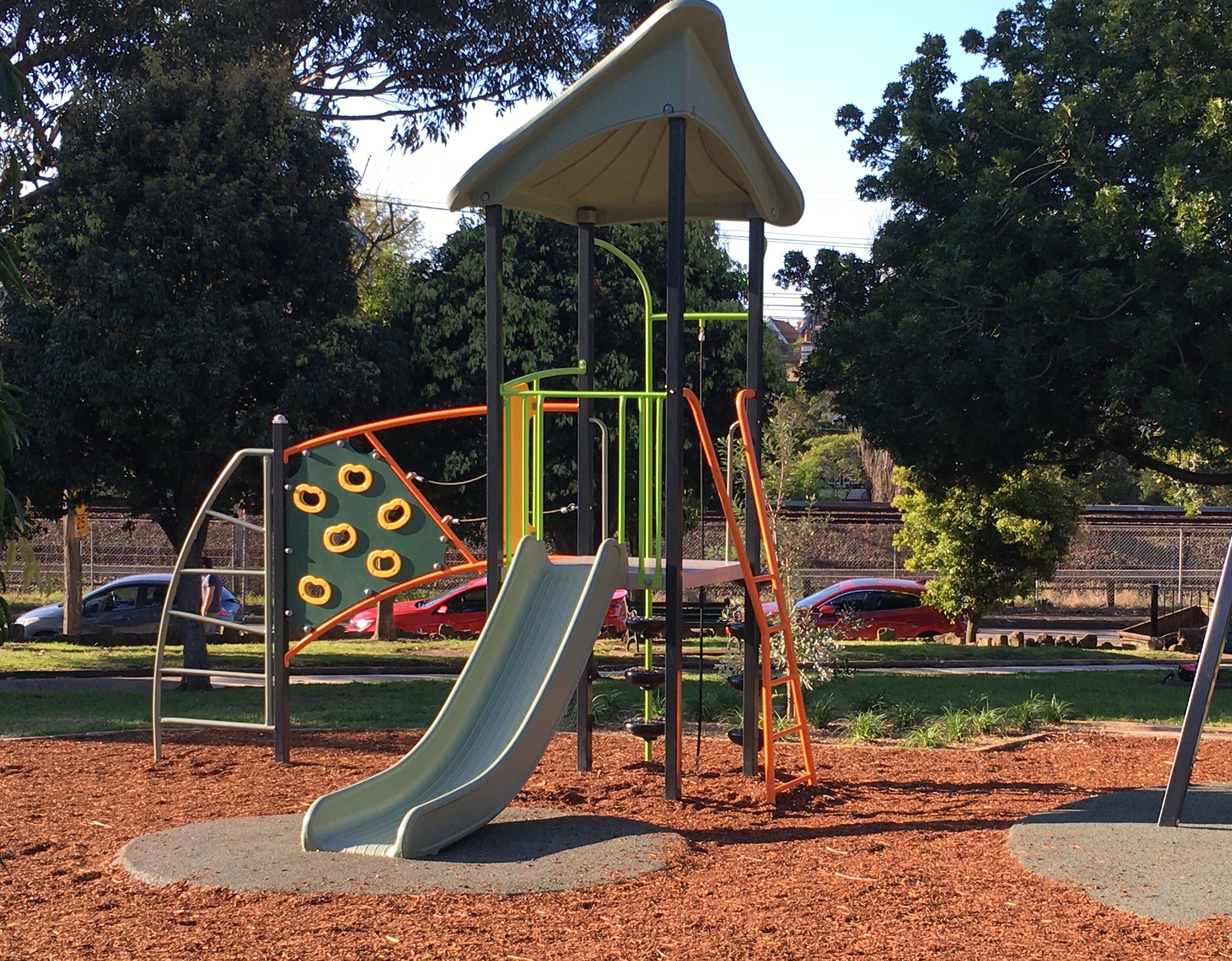 Crammond   Jungle Gym  looking towards Rail West